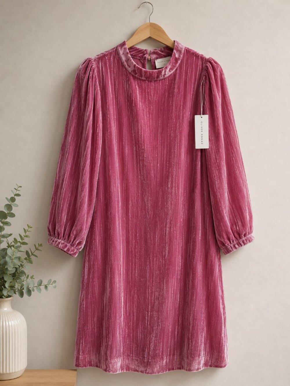 Oliver Bonas Pink Velvet Shift style dress Size UK12 (US/Canada 8) NWT